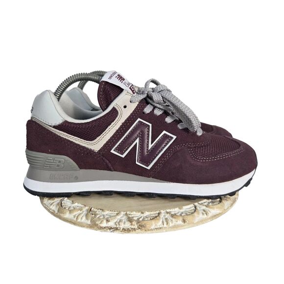NEW BALANCE 574 RUNNING TRAINER SPORT SNEAKERS WOMEN SHOES BURGUNDY SIZE 7.5 - Picture 1 of 14